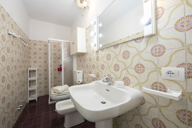 Bathroom 2, Casa Alexander - Lake Garda Flat With Terrace, Trento