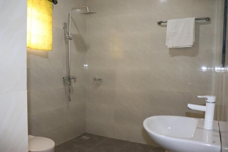 Bathroom 4, Delight Apartments Oniru VI, Eti-Osa