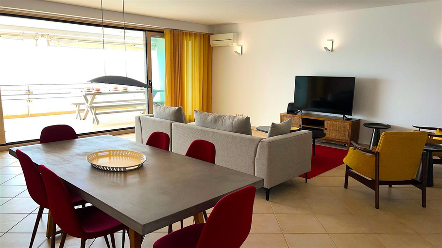 Others 3, Sea Breeze, Sesimbra