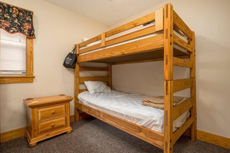 Bedroom 3, Briarstone Lodge Condo 13A - Two Bedroom Condo, Sevier
