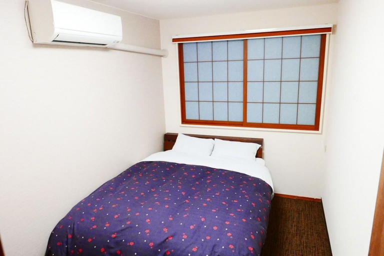 Bedroom 2, Public Hotel Shintatemachi - Hostel, Kanazawa