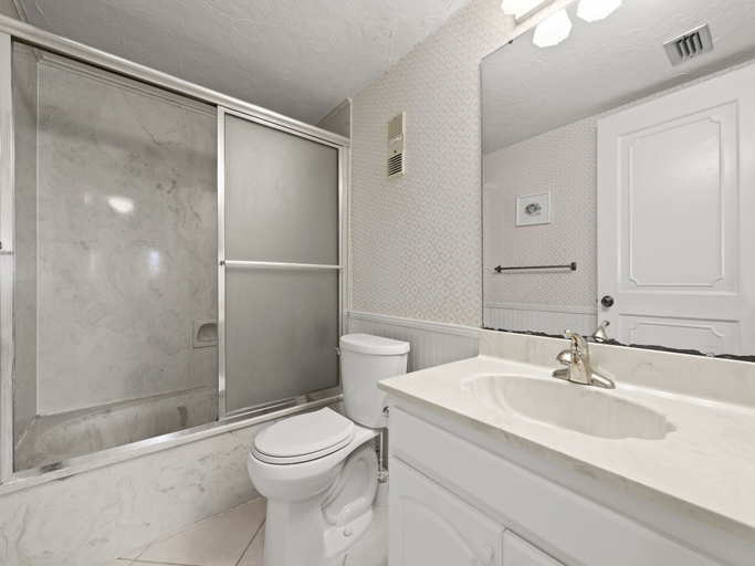 Bathroom, Sunset Fort Myers, Lee