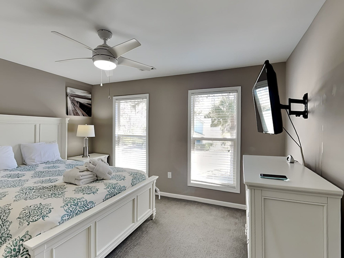 Bedroom 2, Cottages 24, Beaufort