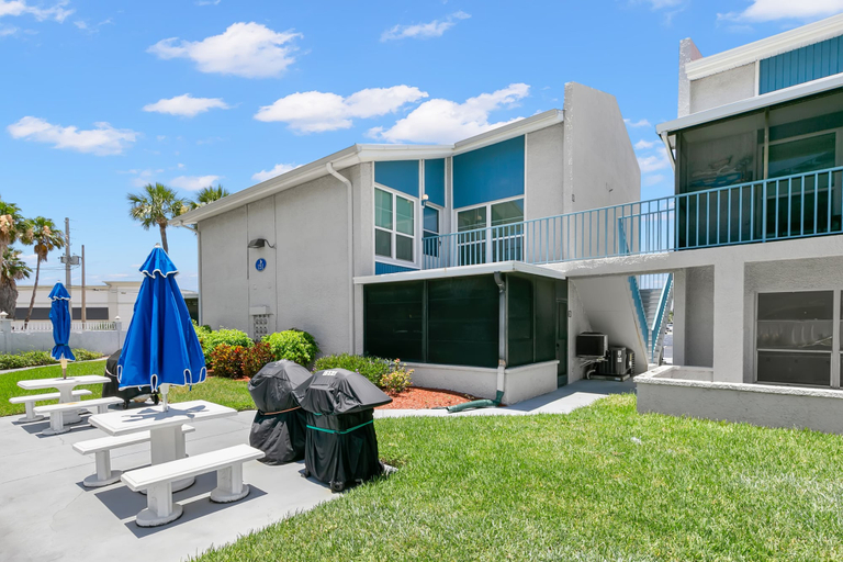 Exterior & Views 2, Madeira Beach Yacht Club, Pinellas