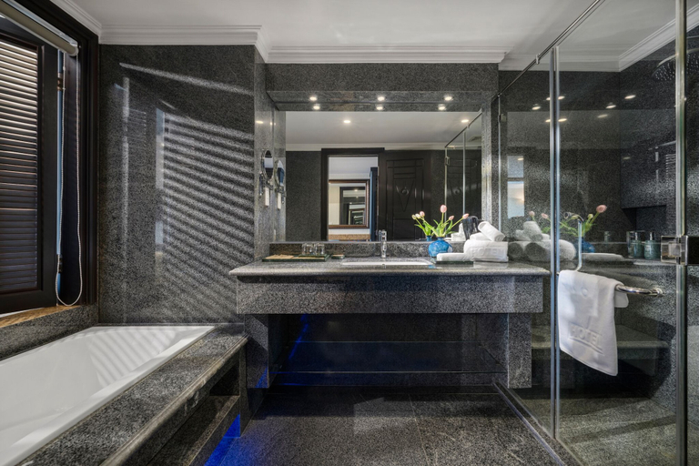 Bathroom 5, V-Hotel Da Nang Beach, Da Nang