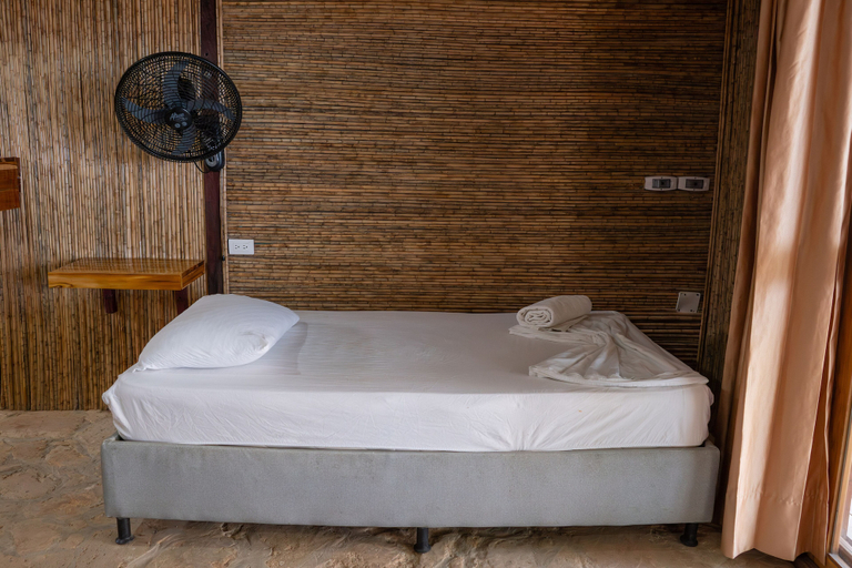 Bedroom 3, La Playita Hotel, Moñitos