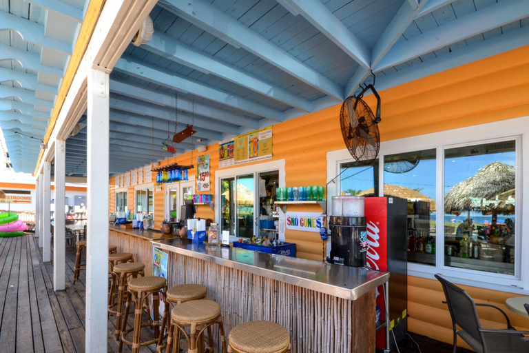 Food & Drinks, Madeira Beach Yacht Club, Pinellas