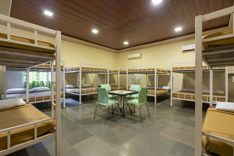 Food & Drinks 5, Nature Trails Durshet, Khapoli, Raigarh