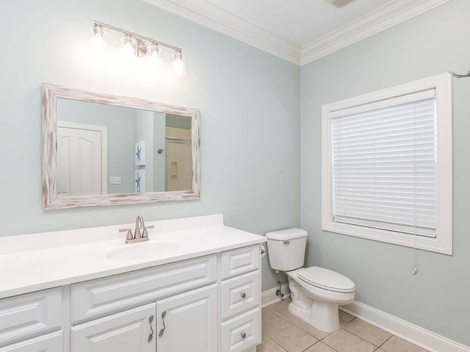 Bathroom 3, Point of View, Chatham