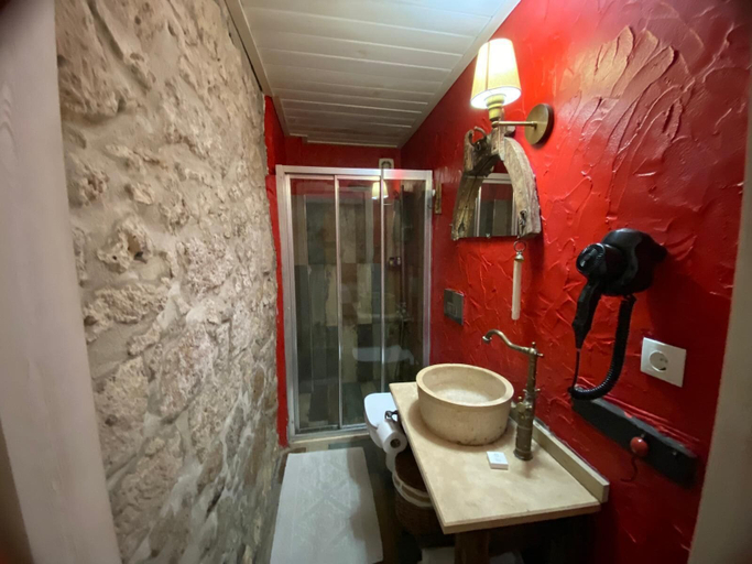 Bathroom 5, Filizce Alacati, Çeşme
