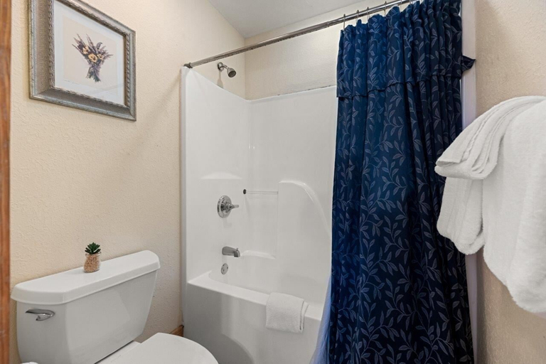 Bathroom 3, Poplar Point Condo Unit 12E - Three Bedroom Condo, Sevier