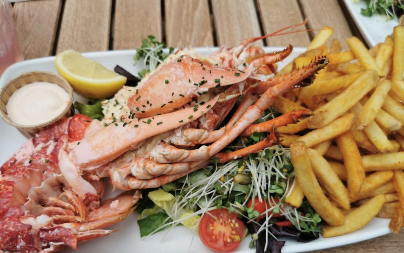 Food & Drinks 4, Chic 2-bed Seafront Haven Near Felpham Beach, West Sussex