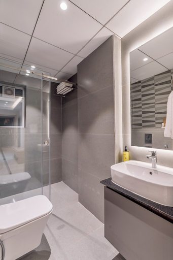 Bathroom 4, SKYLA Studios & Suites - Kondapur, Hyderabad