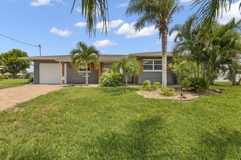 Exterior & Views 2, Palm Haven!, Lee