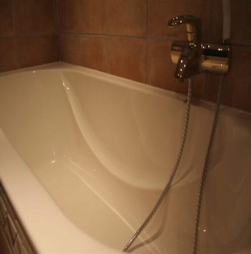 Bathroom 2, Stadtflair-Apartment, Region Hannover