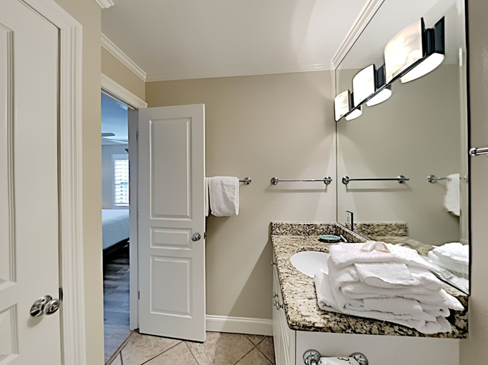 Bathroom 4, Emerald Dunes #405 by Southern Vacation Rentals, Okaloosa