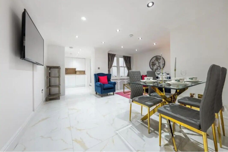 Others 5, The Paddington Residences, London