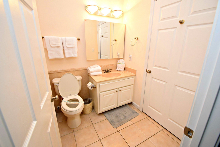 Others 4, Spinnaker Pointe, Baldwin
