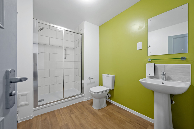 Bathroom 4, Royal Whitby, North Yorkshire