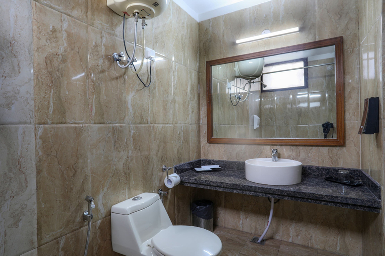 Bathroom 5, Hotel Sungrace Mussorie, Dehradun