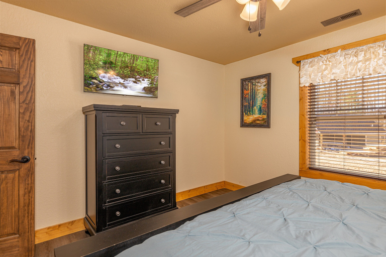 Bedroom 3, Chateau Bliss, Sevier