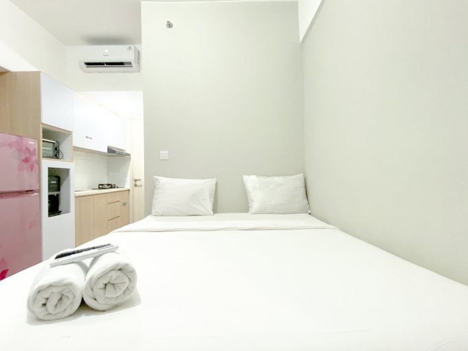 Good Choice and Comfy Studio Springlake Summarecon Bekasi Apartment By Travelio, Bekasi