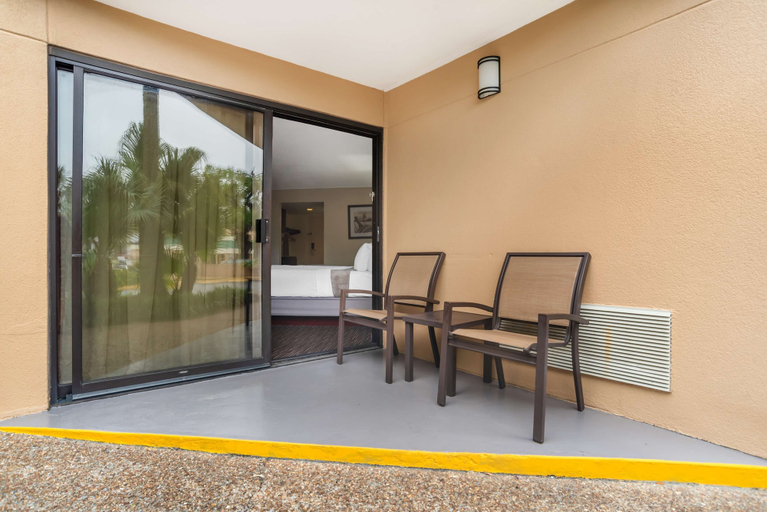 Others 5, Best Western Oak Manor, Harrison