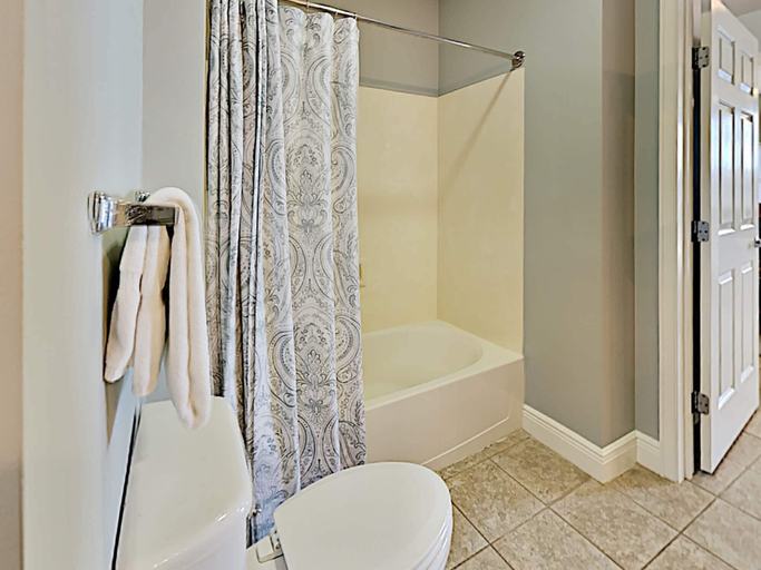Bathroom 4, Water's Edge by Southern Vacation Rentals, Okaloosa