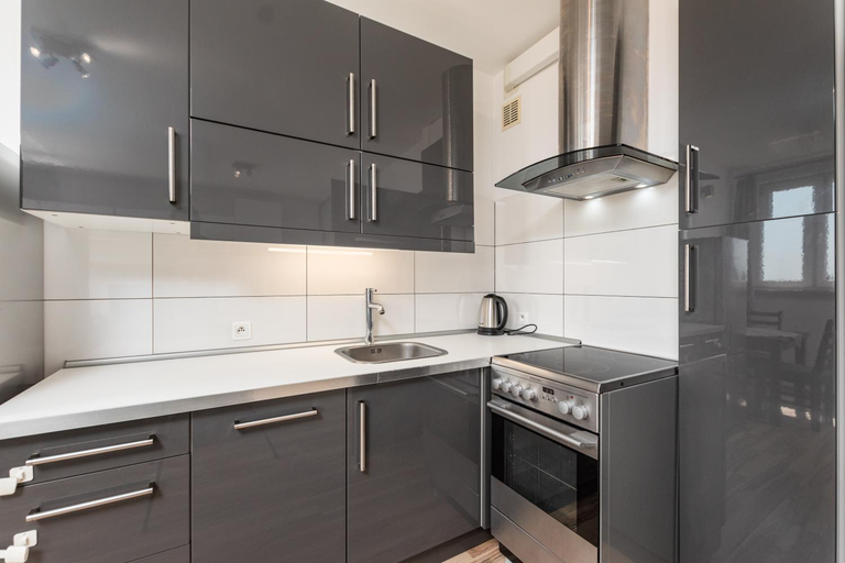 Others 5, Podchorazych 41 by Homeprime, Warsaw