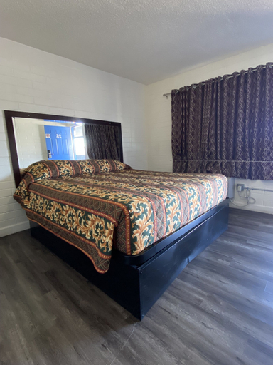 Bedroom 15