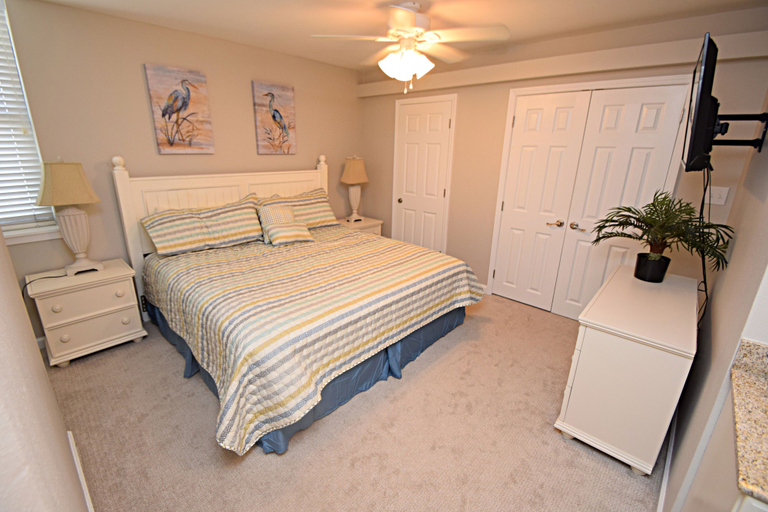Bedroom 3, Gulf House, Baldwin