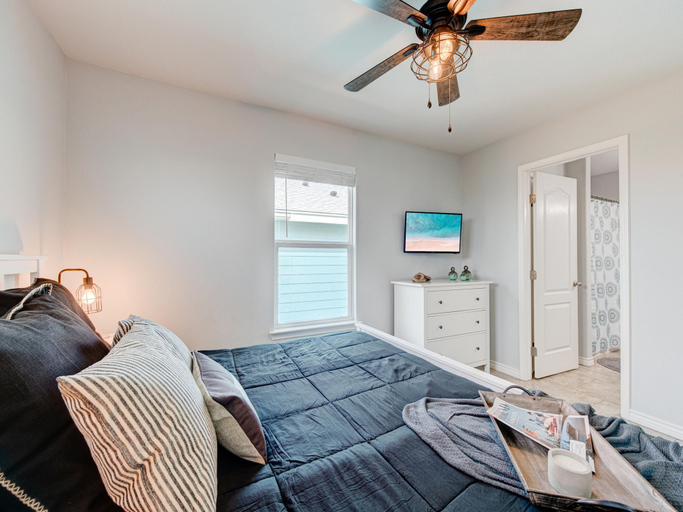Bedroom 2, Lonestar Legasea, Nueces