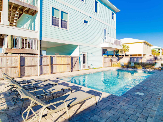 Sport & Beauty 5, She Sells Seashells by Southern Vacation Rentals, Escambia