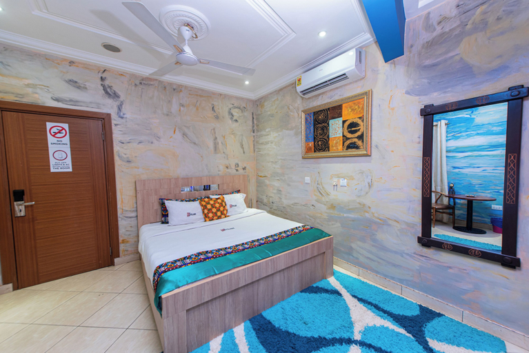 Bedroom 2, Bays Boutique Apartment, Tema