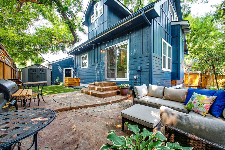 Others 1, Blue Sky Bungalow, Ada