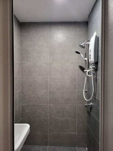 Bathroom 4, Neu Suite Ampang, LRT Jelatek, Gleneagles Hospital, Kuala Lumpur