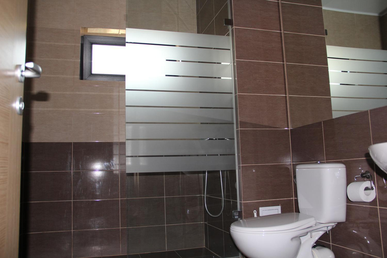 Bathroom 2, Kharisma Hotel, Navodari