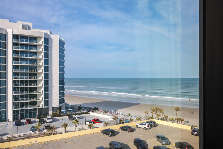 Exterior & Views 5, Oceanside Inn 701, Volusia