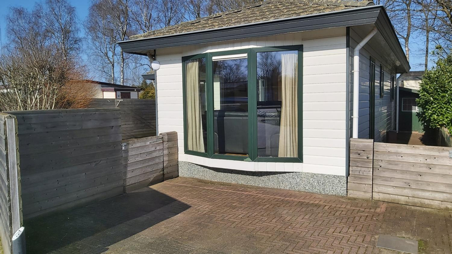 Ruim familie chalet tot 4 personen op de Veluwe Bungalowpark De Kern - All inclusive, Putten