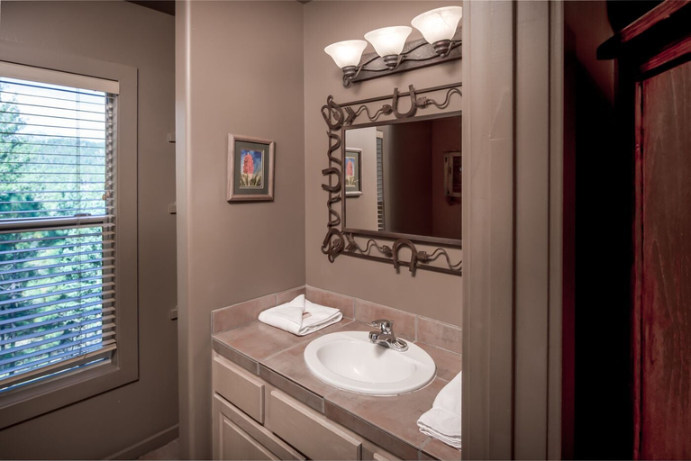 Bathroom 2, Adobe Hacienda, Lincoln