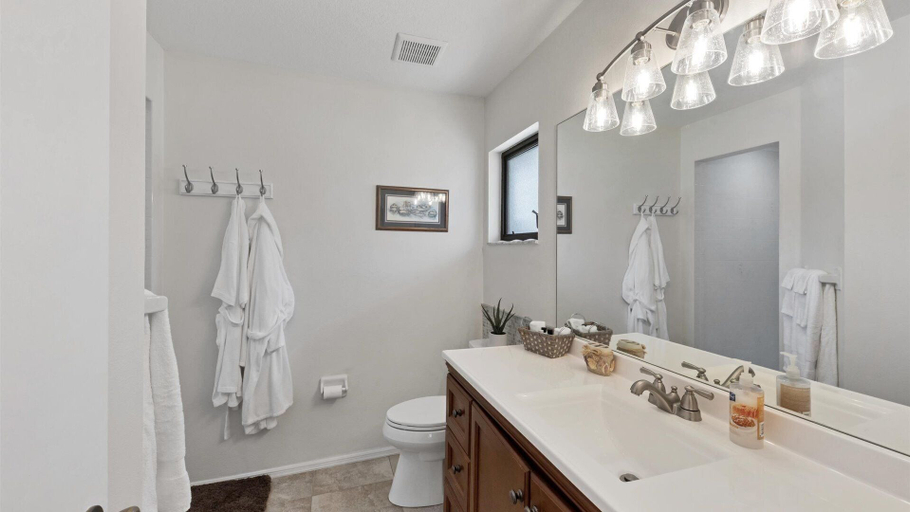 Bathroom 4, 15264 red Head Avenue, Charlotte