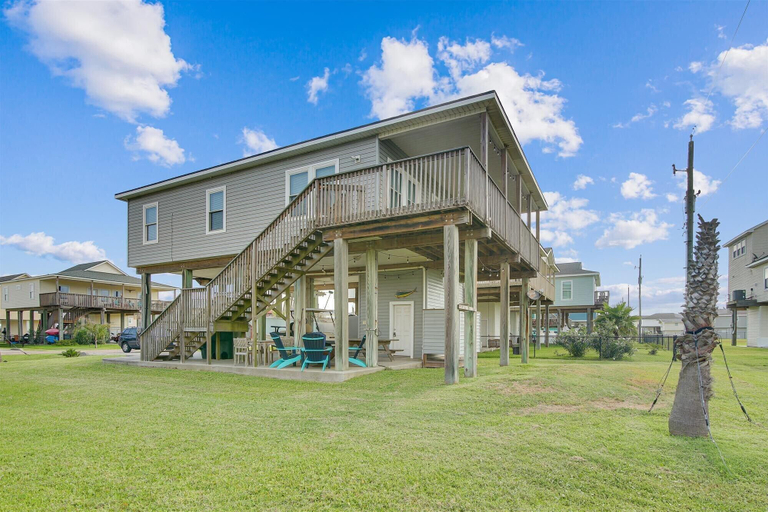 Exterior & Views 2, Sunset Retreat, Galveston
