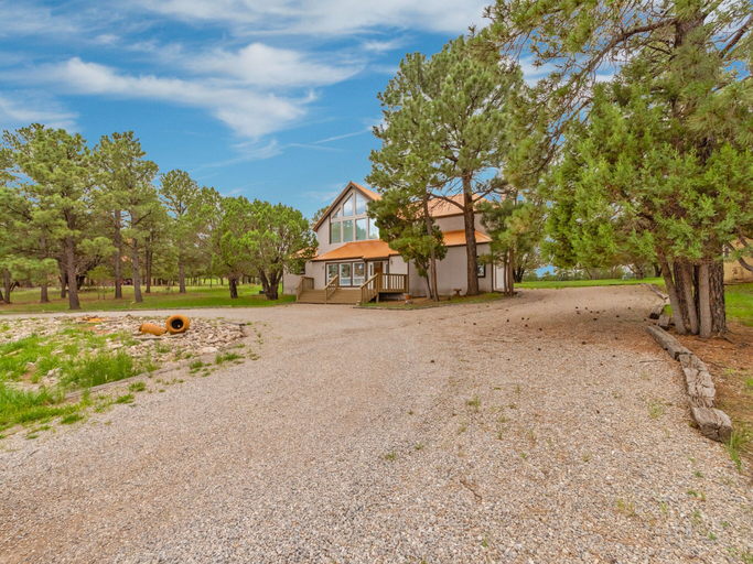 Exterior & Views 1, High Mesa Escape, Lincoln