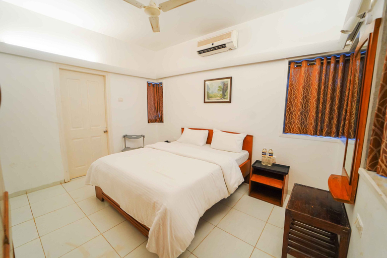 Bedroom 3, Signature by Joy Suites, Satara