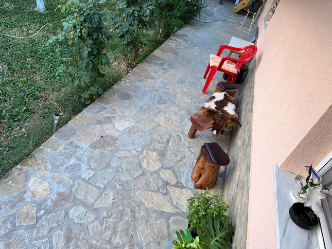 Exterior & Views 5, Gardenhouse, Pogradecit
