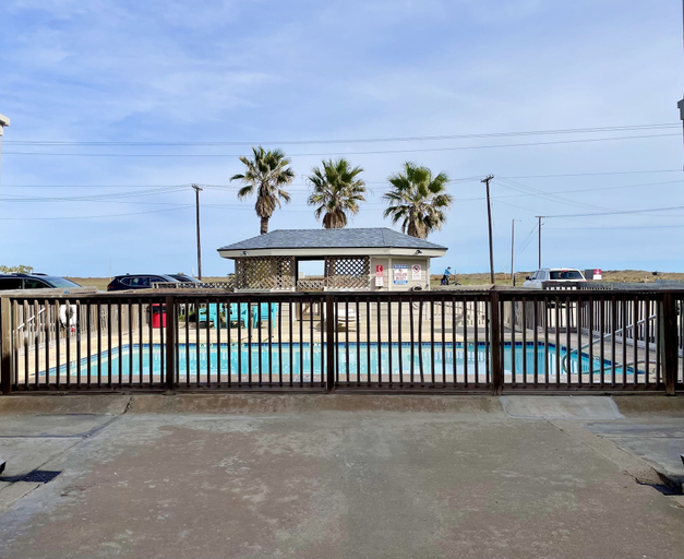 Others 4, Seascape Villa B7, Nueces