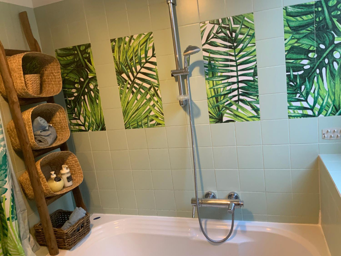 Bathroom 3, Charming Elise- apartment close to Central Station, Milano