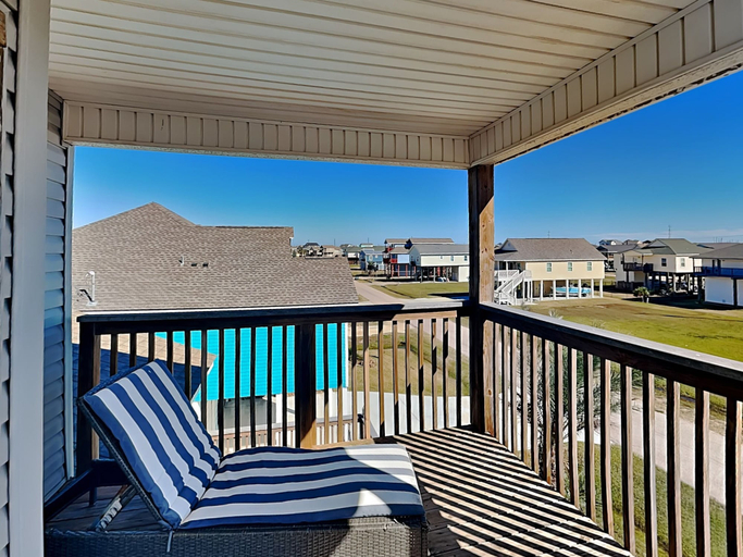 Others 5, Camino to the Beach, Galveston