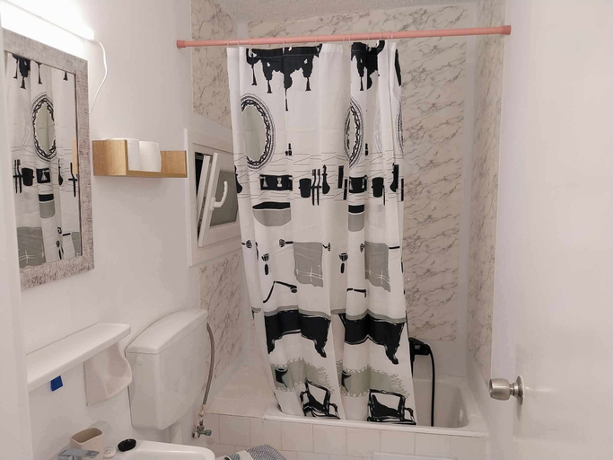 Bathroom 3, Katerina Apartments, South Aegean