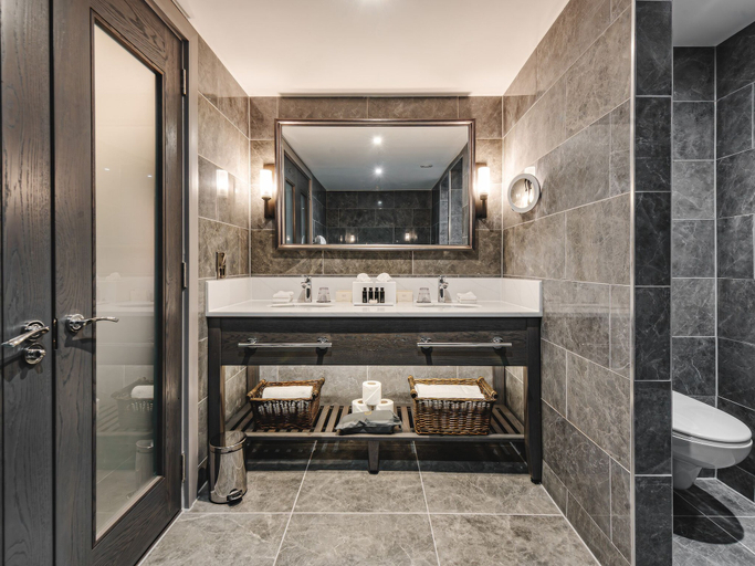 Bathroom 4, Dakota Edinburgh, Edinburgh